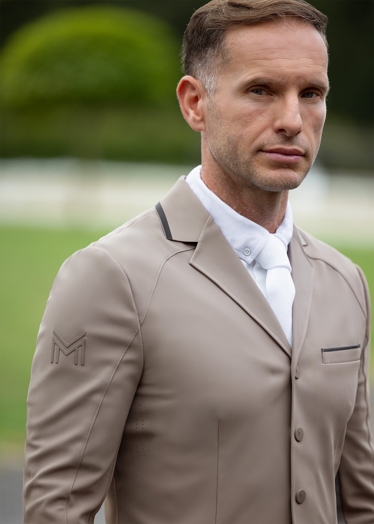 Kentur Show Jacket (Taupe)