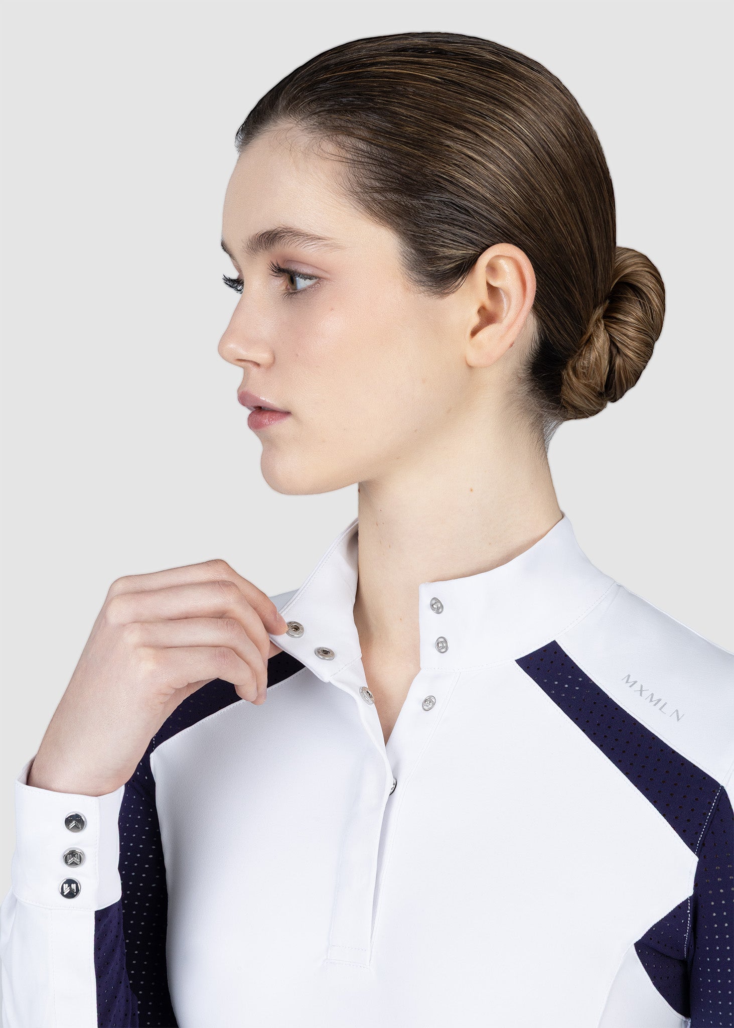 Aveen Long Sleeve Show Shirt (White/Navy)