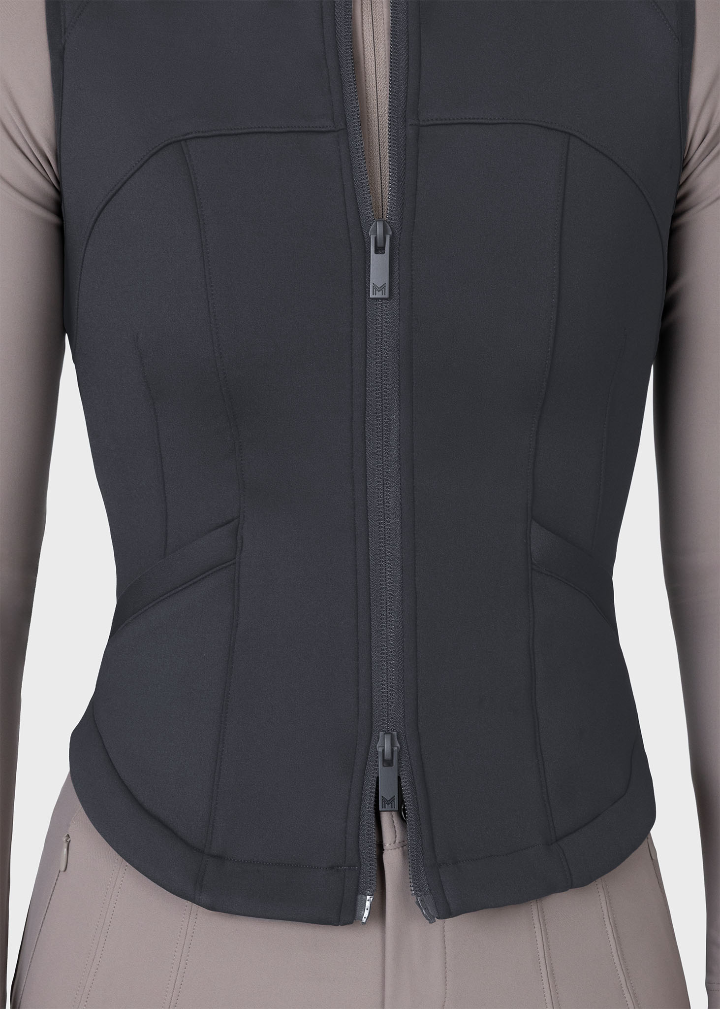 Fit Technical Vest (Graphite)
