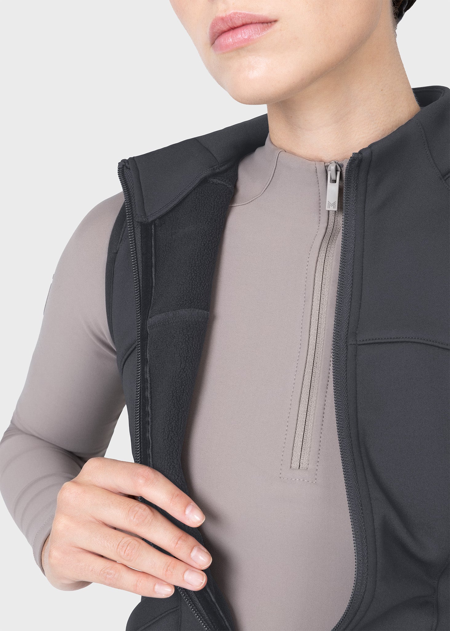 Fit Technical Vest (Graphite)